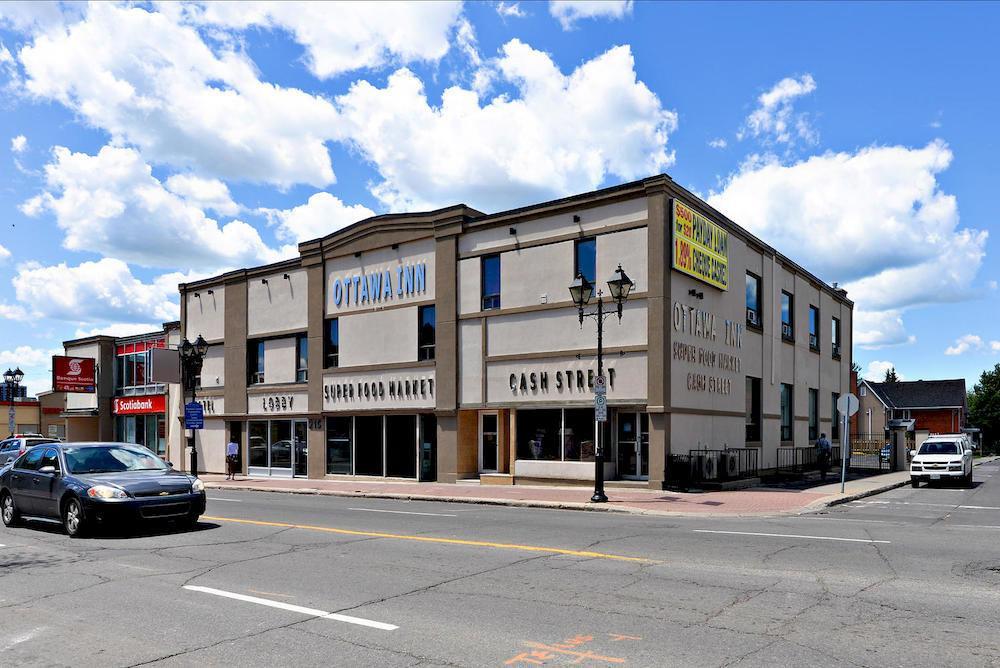 Ottawa Inn Hotel Exterior photo
